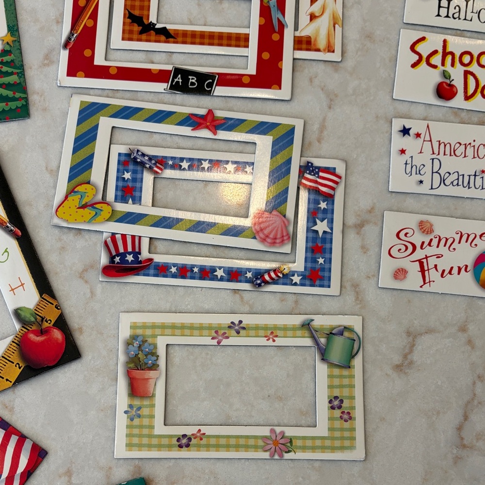 Festive Picture Frame Magnets Set - Picture 4 of 13